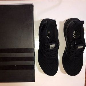adidas Triple Black UltraBoost LTD size 6